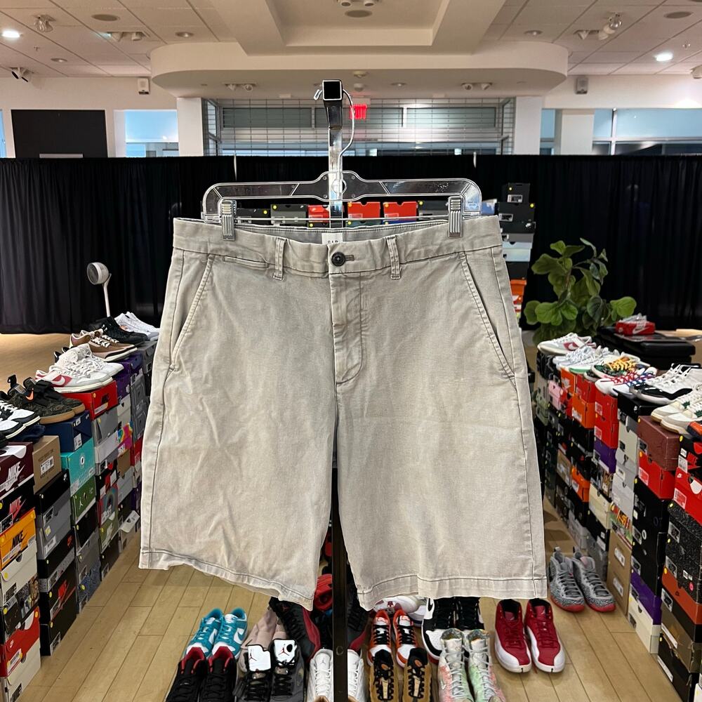 Gap Essential Gray 10' Shorts Sz 33